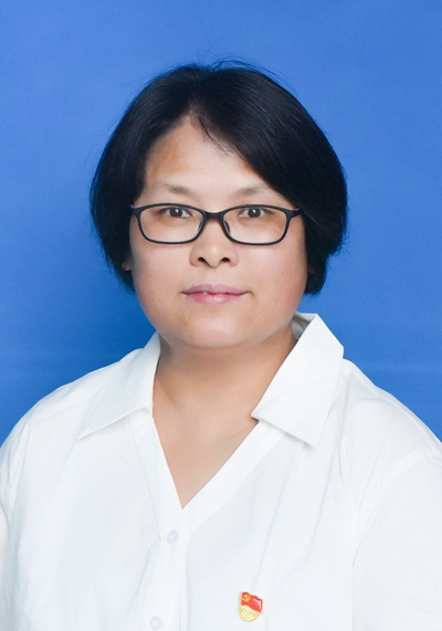 杨金梅.jpg