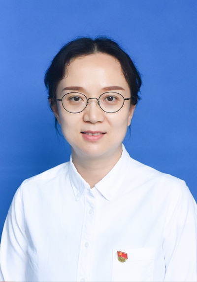 黄媛媛.jpg