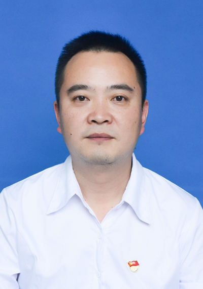 李云.jpg