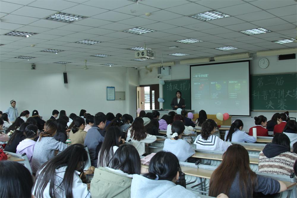 DBjt_1773708530776050192.jpg 观众.jpg
