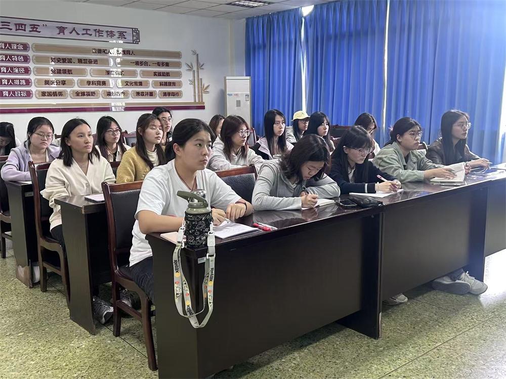 Xler_1777365211079035967.jpg 参会人员2.jpg